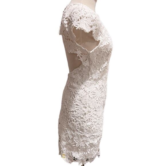 LULU’S Romance Language White Backless Lace Dress Size S - Picture 7 of 12